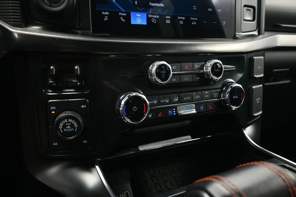 Used 2025 Gray Metallic Ford Raptor image 27