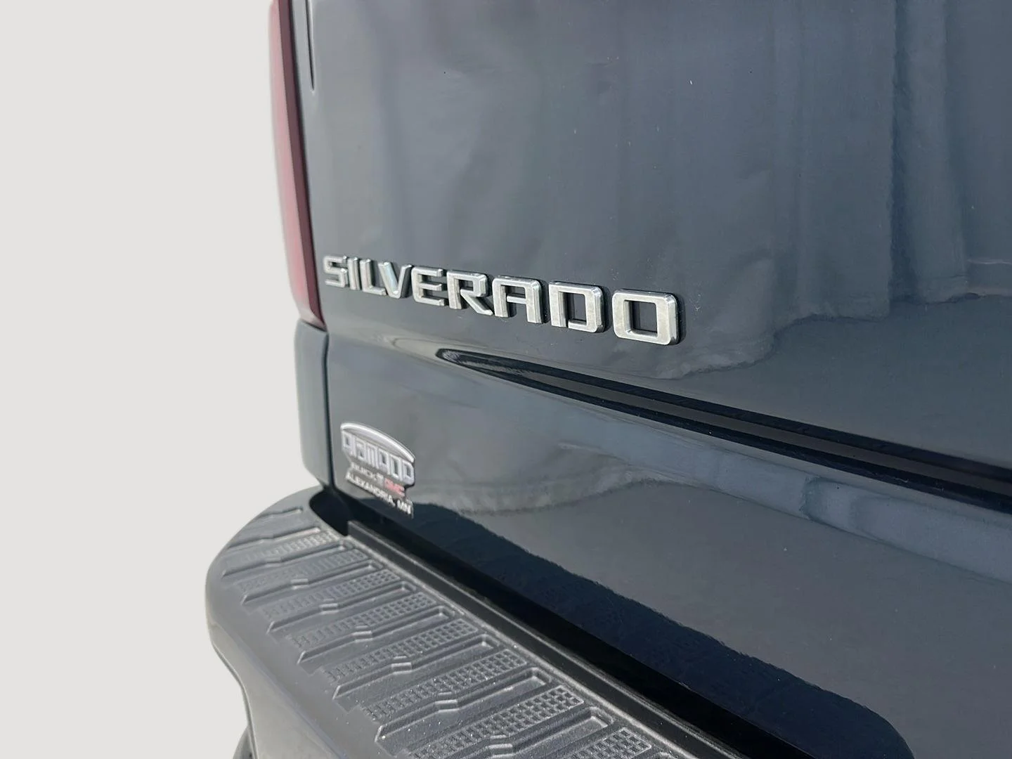 Used 2022 NORTHSKY BLUE METALLIC Chevrolet RST image 28