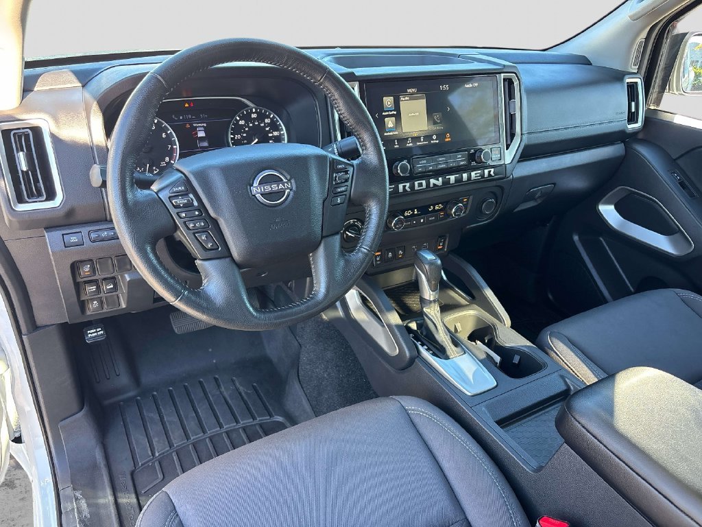 Used 2025 White Nissan SV image 13