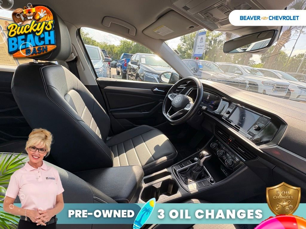 Used 2024  Volkswagen SE image 25