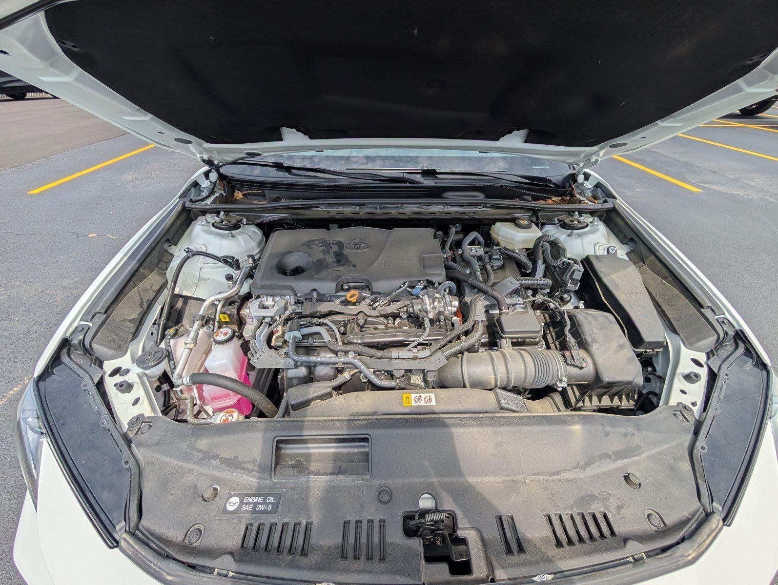 Used 2025 Ice Cap Toyota LE image 35