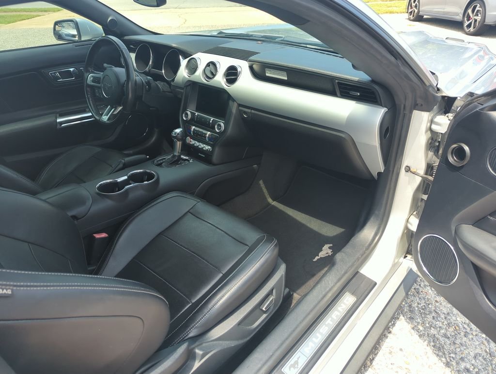 Used 2016 Silver Ford GT Premium image 26