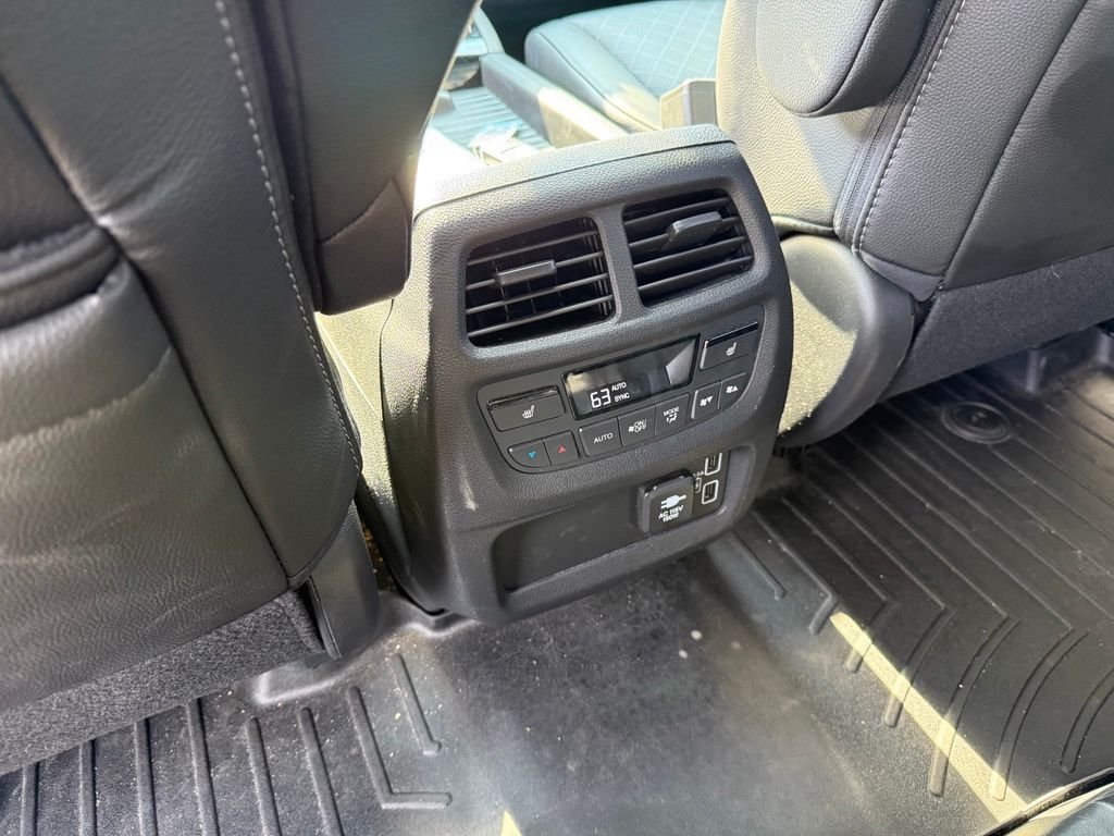 Certified Used 2019 White Diamond Pearl Honda Touring image 7