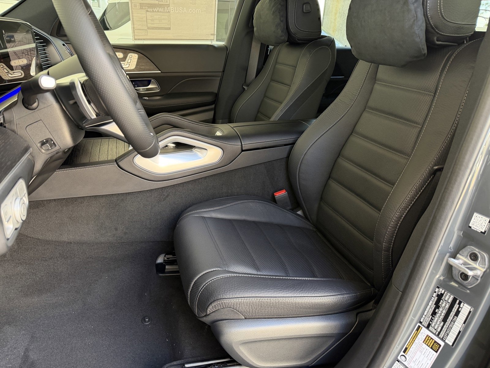 New 2026 MANUFAKTUR Silicon Grey Mercedes-Benz GLS 450 image 39