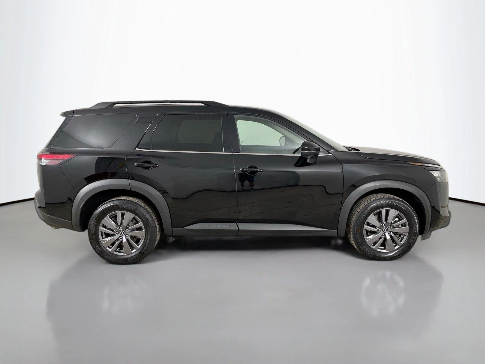 Used 2025 Super Black Nissan SV image 8