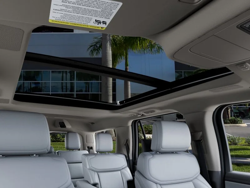 New 2027 Star White Metallic Tri-Coat Ford Platinum image 46