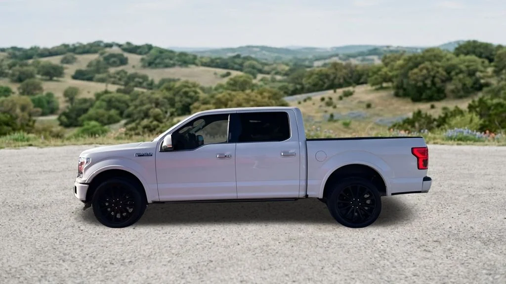 Used 2020 White Ford Limited image 5