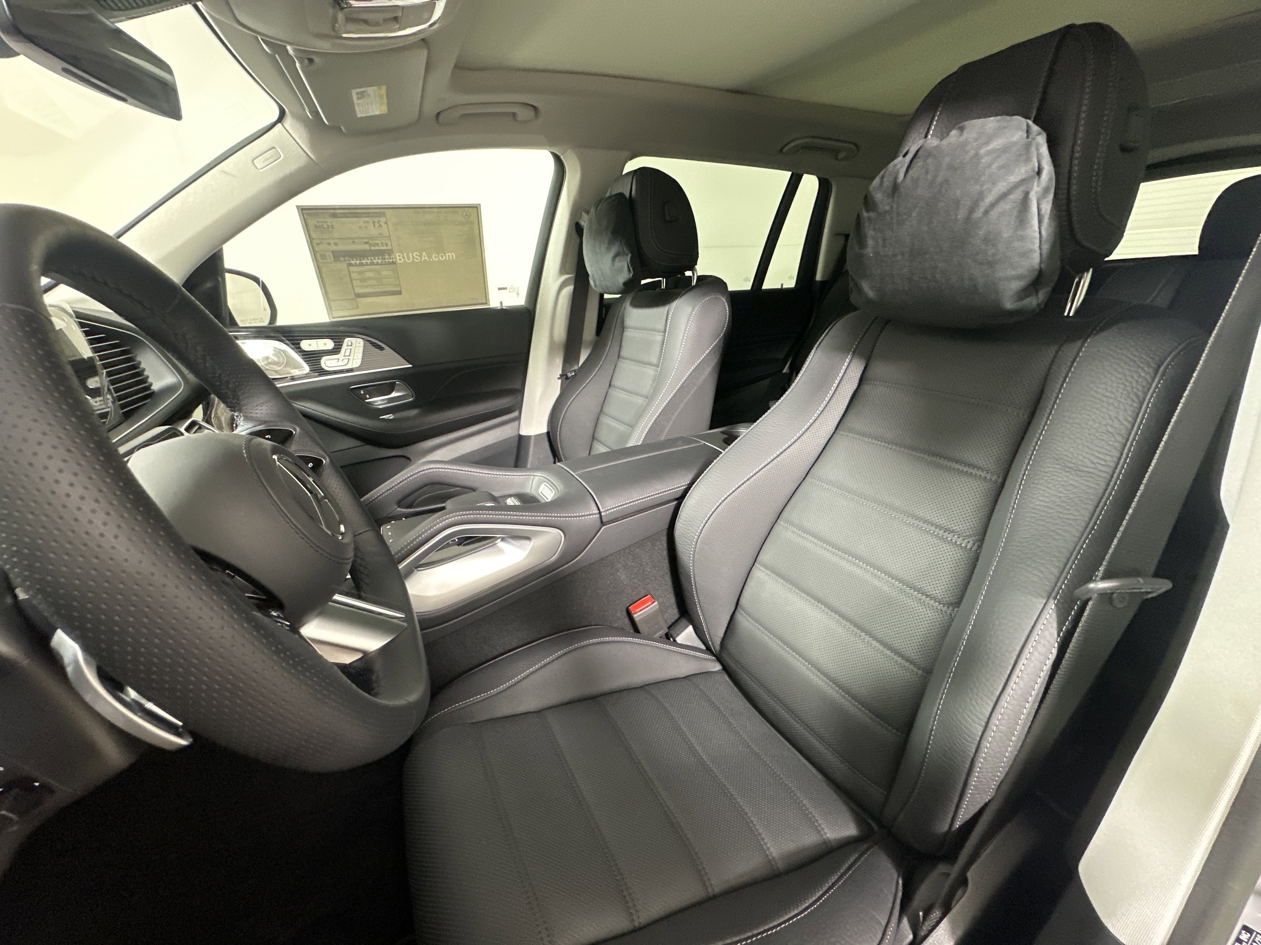 2026 Mercedes-Benz GLS Base - Photo 9