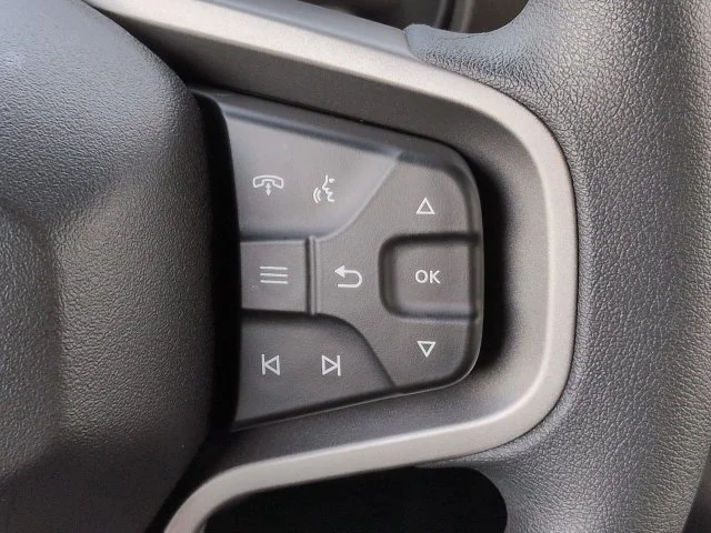 New 2026 Avalanche Gray Ford Base image 24