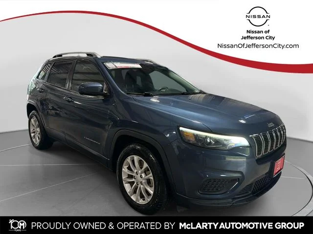 Used 2021 Blue Jeep Latitude image 1
