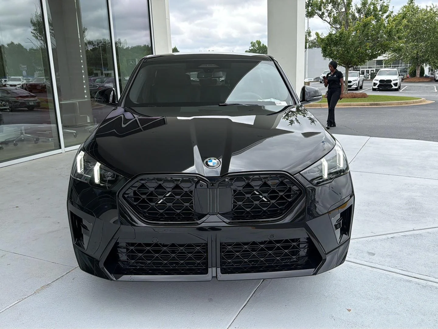 New 2026 Black Sapphire Metallic BMW xDrive28i image 9