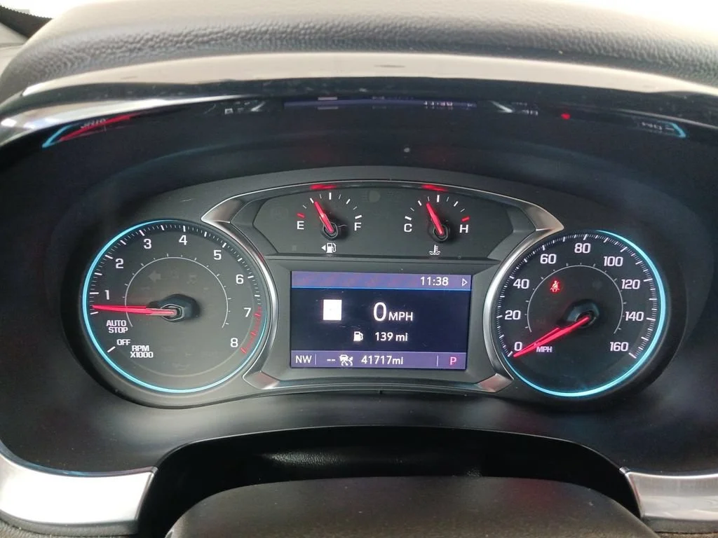 Used 2023 Mosaic Black Metallic Chevrolet LT Leather image 18