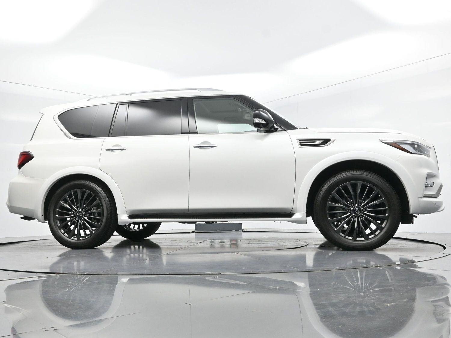 Used 2023 Moonstone White INFINITI PREMIUM SELECT image 57