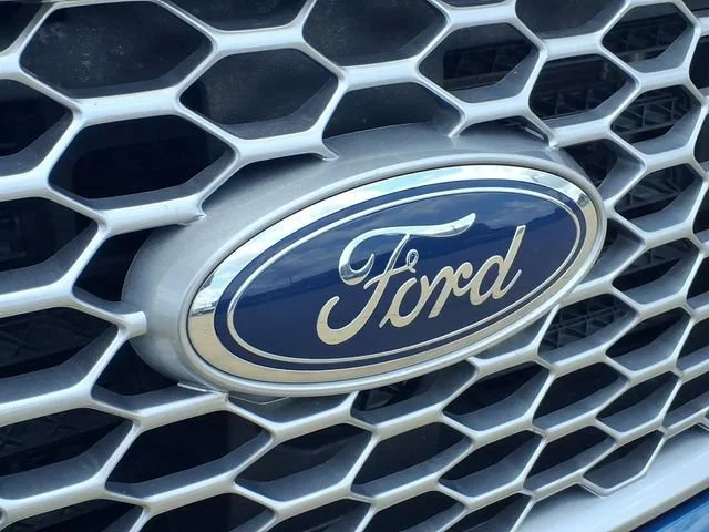 Used 2024  Ford SEL image 23