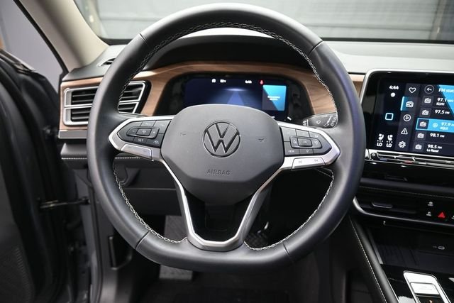 Used 2026  Volkswagen 2.0T SE w/Technology image 7