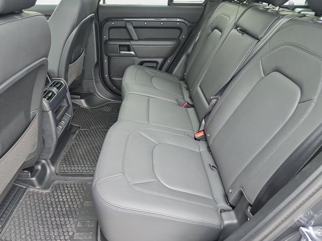 2026 Land Rover Defender S - Photo 13
