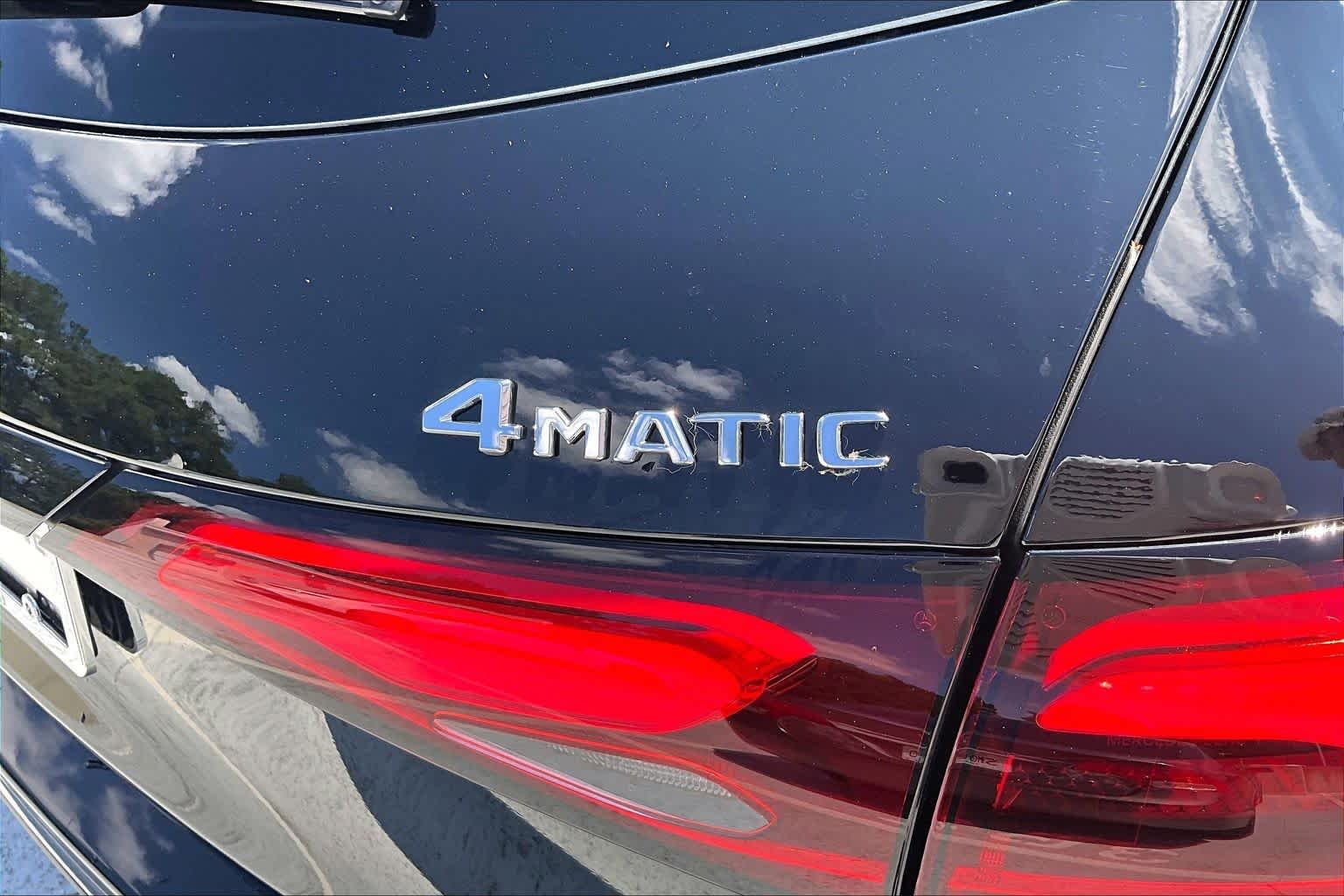 Used 2025 Black Mercedes-Benz GLC 350e image 10