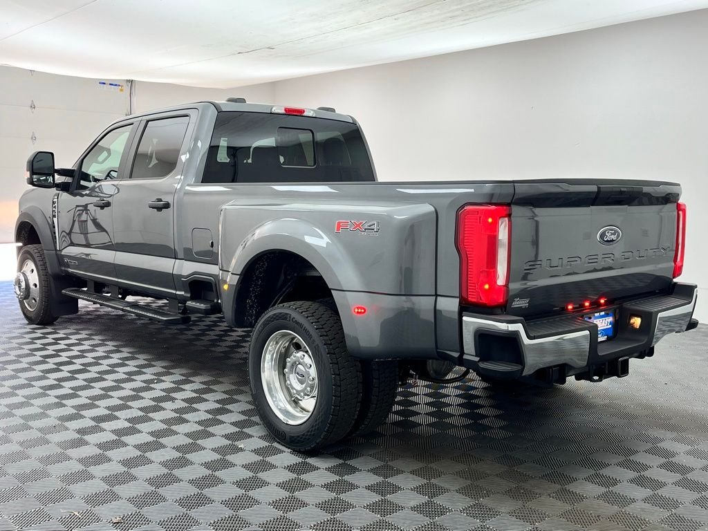 New 2026 Gray Ford XL image 11