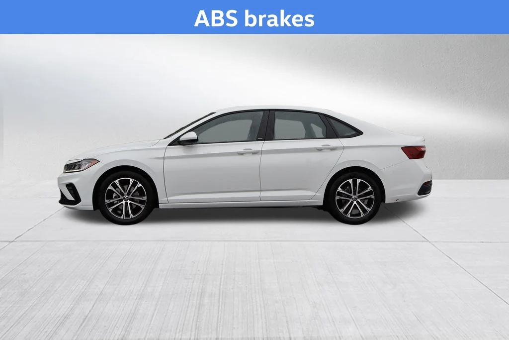New 2026 White Volkswagen 1.5T Sport image 7