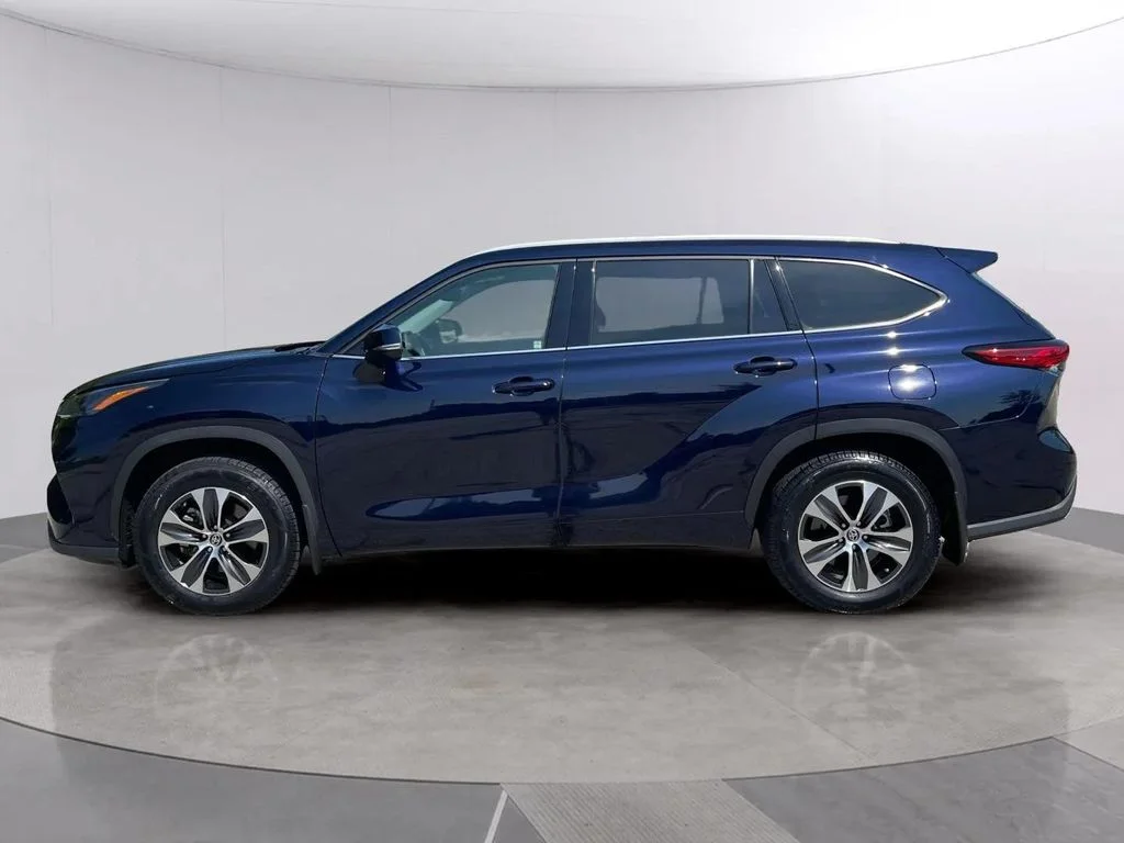Used 2022 Blueprint Toyota XLE image 2