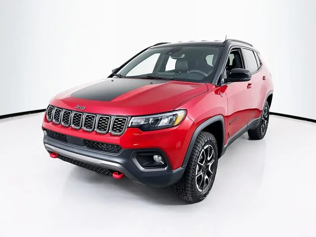 New 2026 Red Hot Pearl-Coat Exterior Paint Jeep Trailhawk image 3
