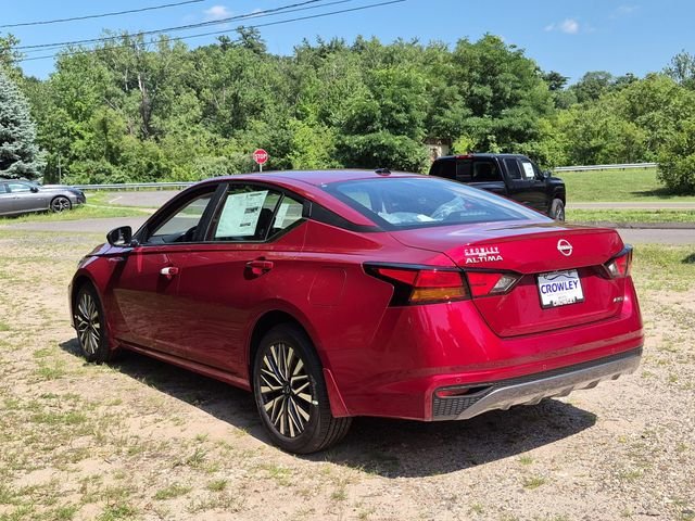 New 2026 Scarlet Ember Tintcoat Nissan SV image 5