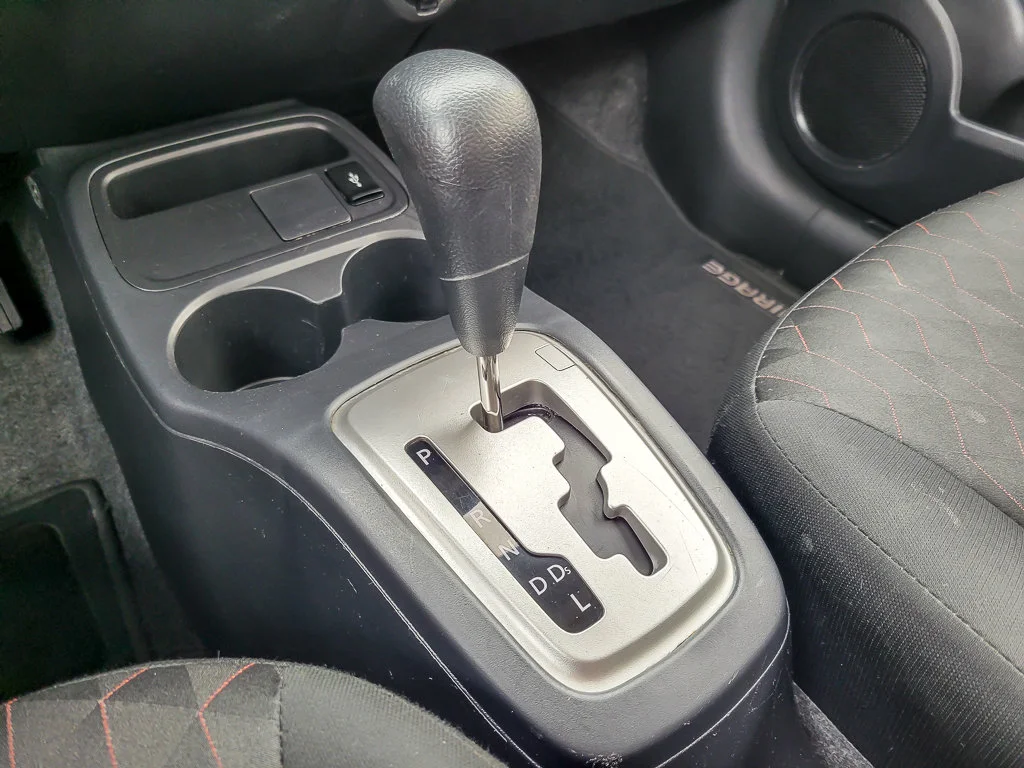 Used 2024 Silver Mitsubishi ES image 15