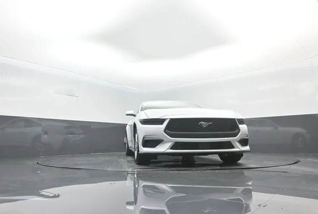 New 2026 Oxford White Ford EcoBoost® Fastback image 25