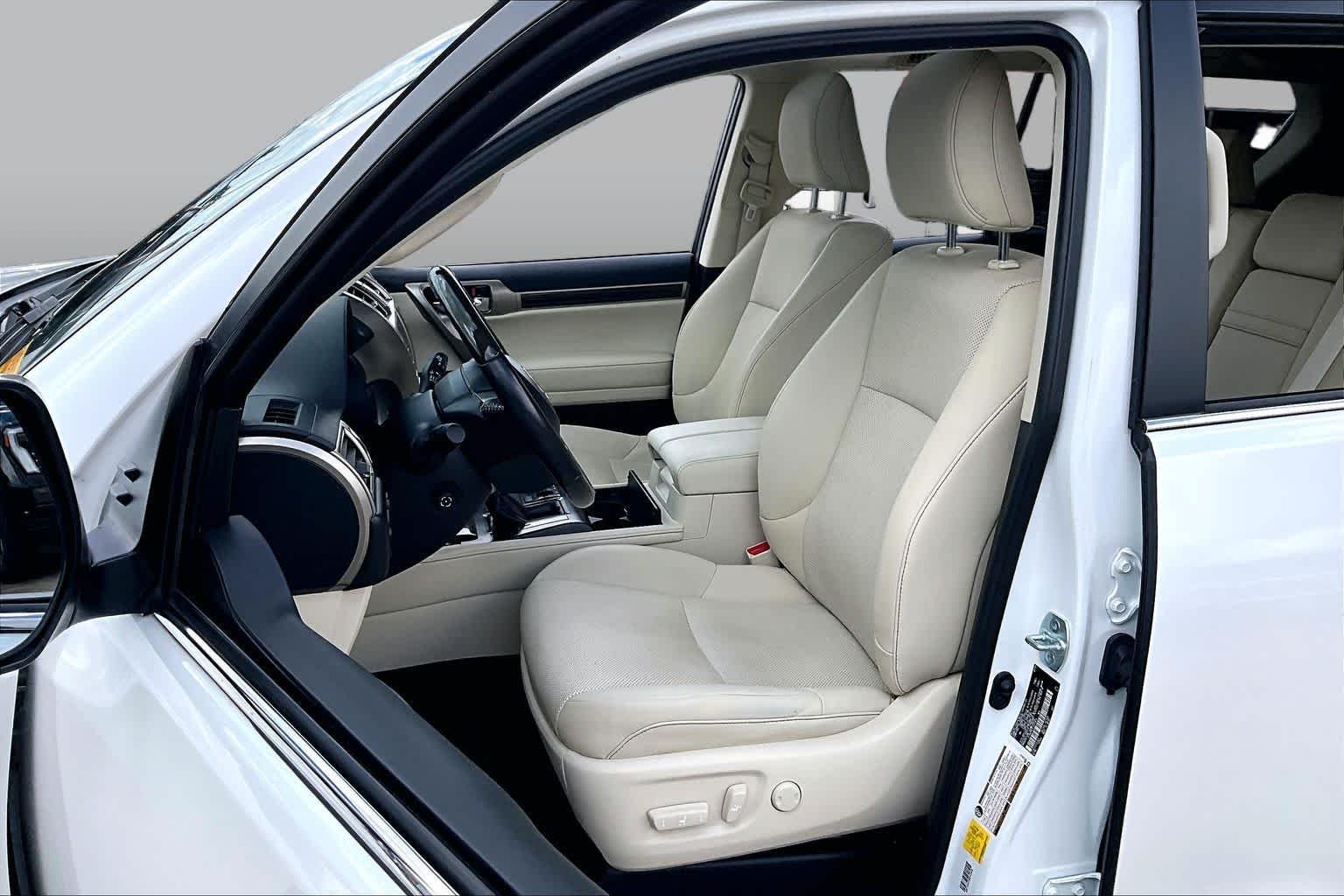 Used 2020 Starfire Pearl Lexus Premium image 8