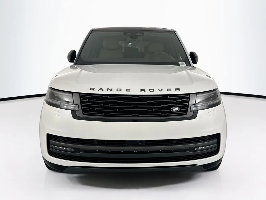 New 2026 Ostuni Pearl White Land Rover Autobiography image 2