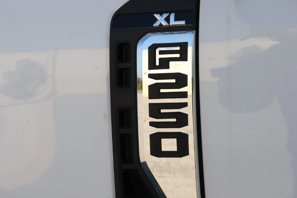 New 2026 Oxford White Ford F-250® XL image 20