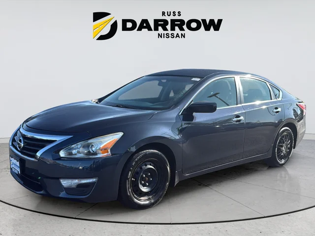 Used 2015 Blue Nissan 2.5 S image 1