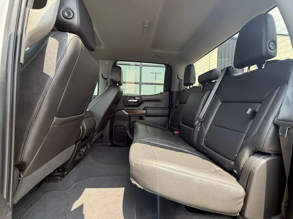 Used 2021 White GMC SLT image 21
