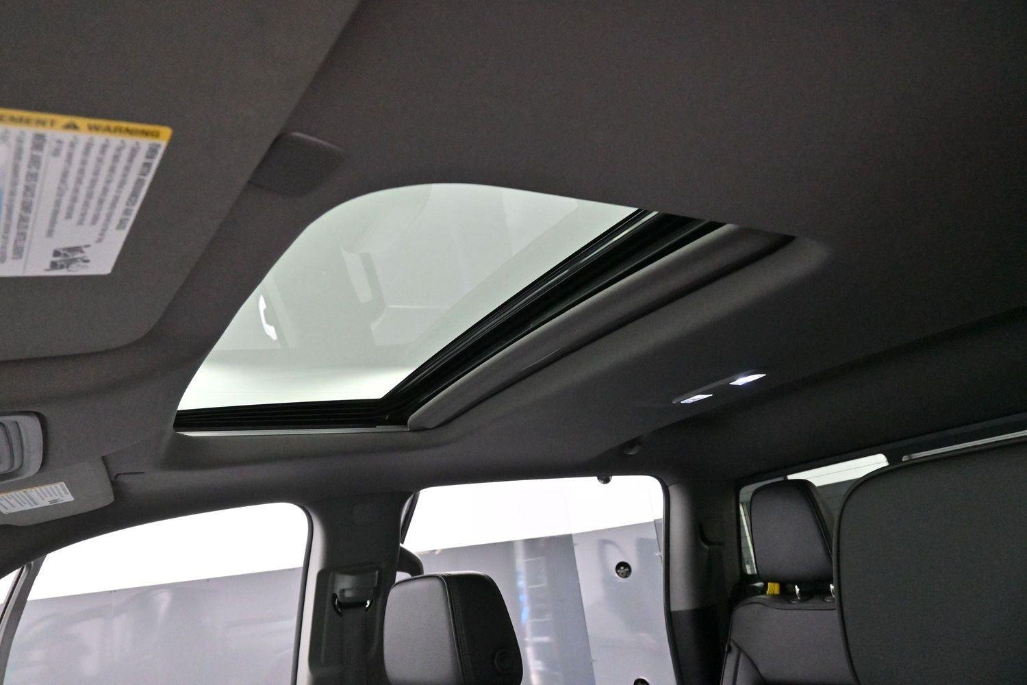 Used 2024 Sterling Metallic GMC Denali image 31
