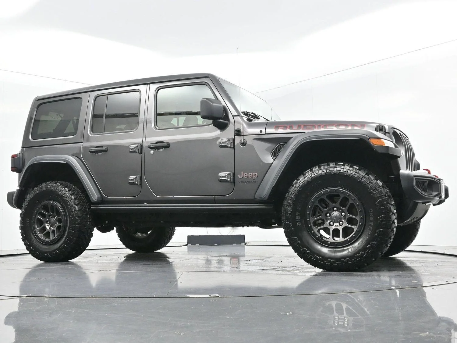 Used 2022 Granite Crystal Metallic Clearcoat Jeep Unlimited Rubicon image 46