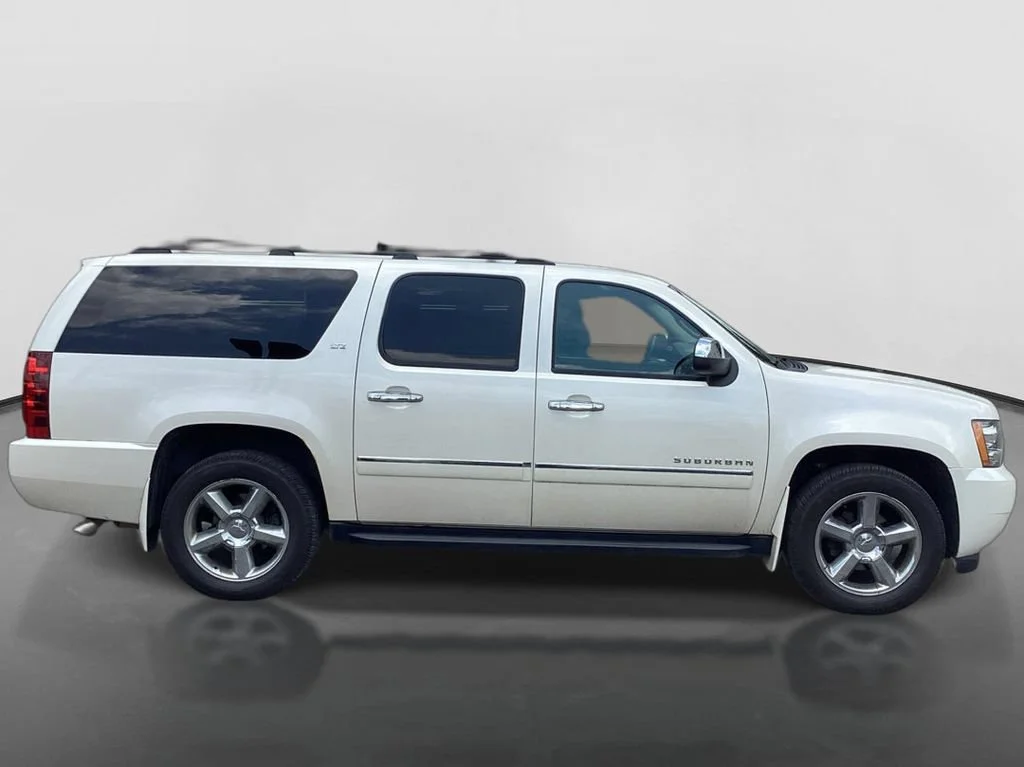 Used 2012 WHITE DIAMOND TRICOAT Chevrolet LTZ image 4