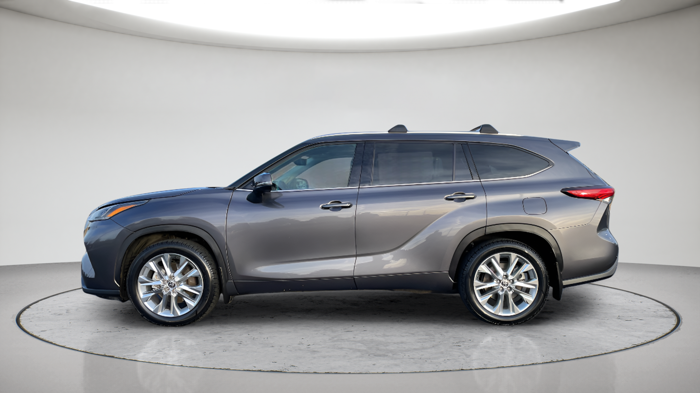 Certified Used 2022 Gray Toyota Limited image 8
