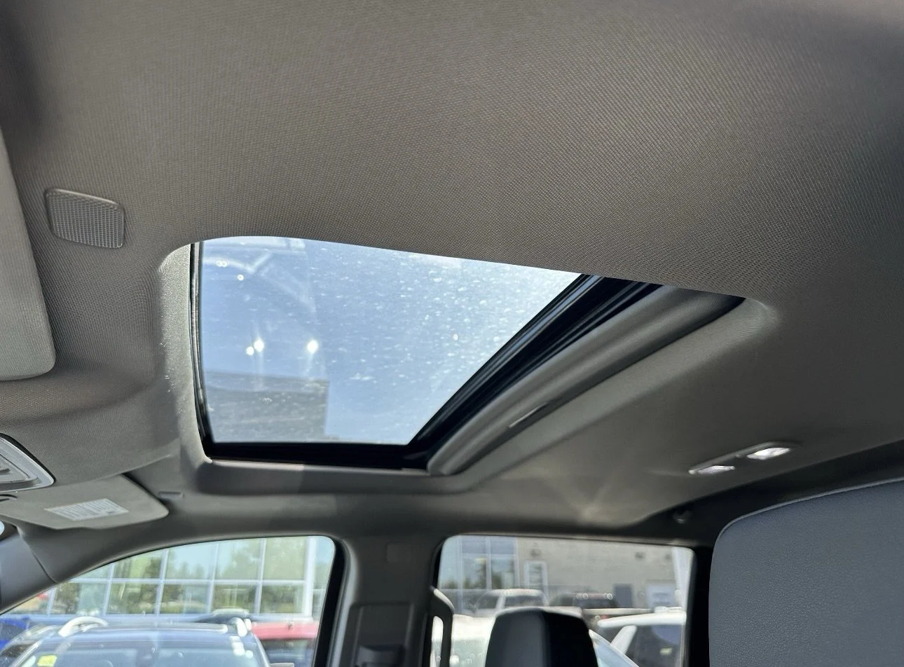 New 2026 Summit White GMC Elevation image 18