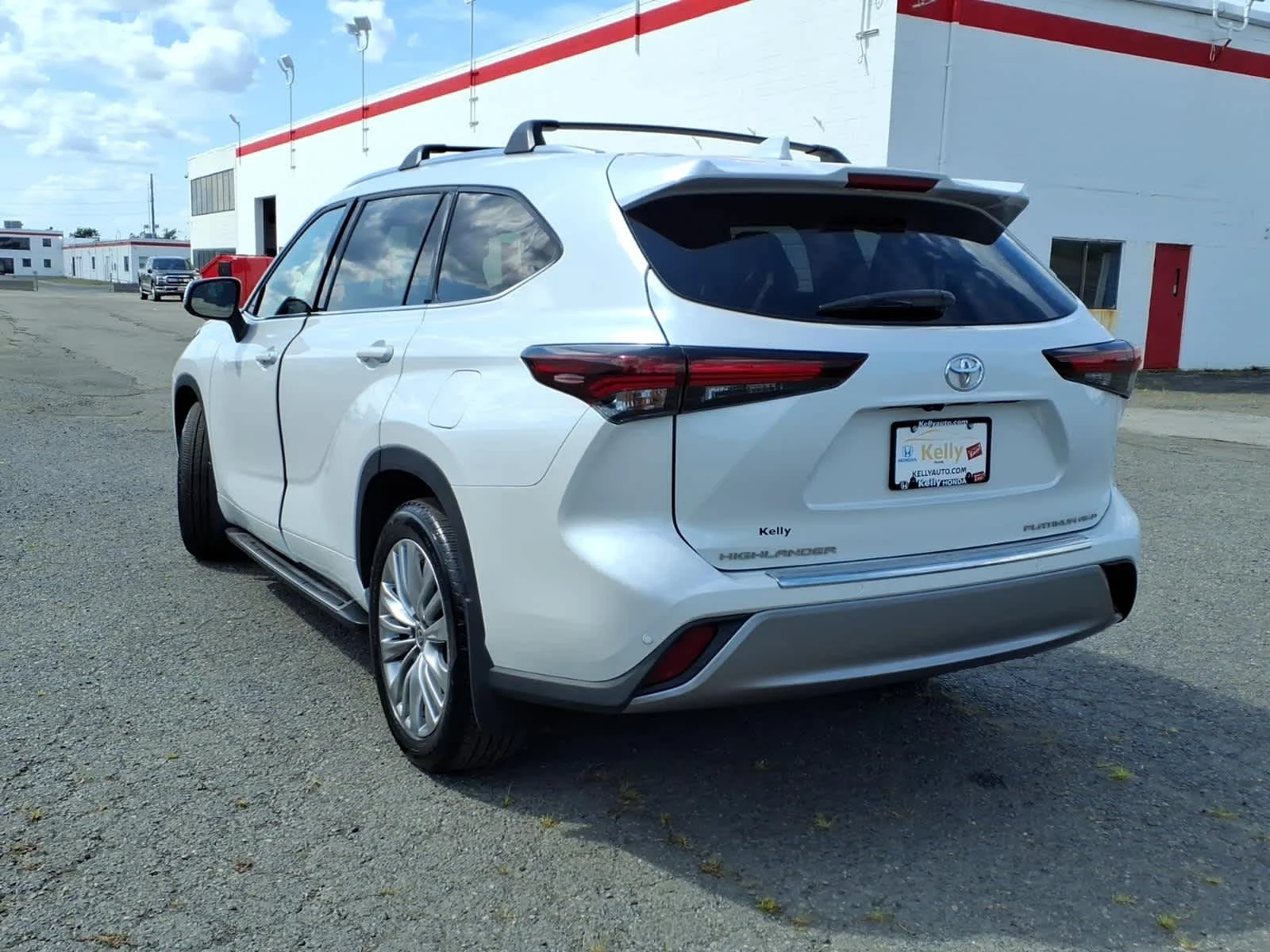 2025 Toyota Highlander Platinum - Photo 7