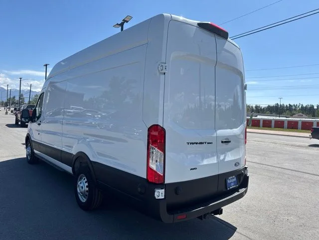 New 2026 Oxford White Ford Base image 7