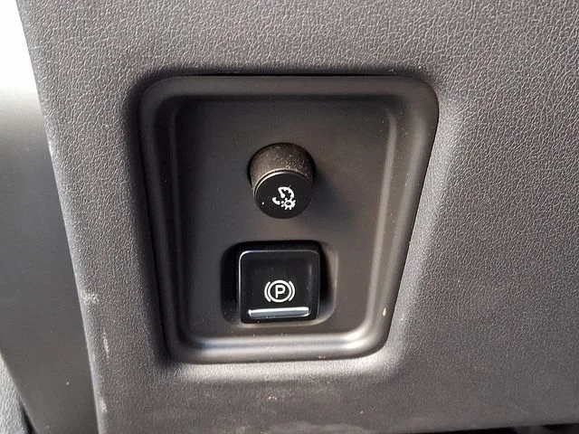 Used 2024 Black Chevrolet Stingray image 25