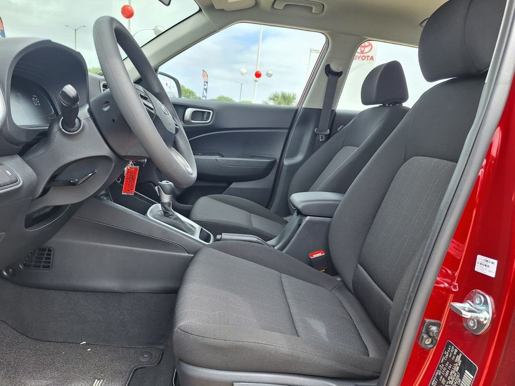 2026 Hyundai Venue SE - Photo 11