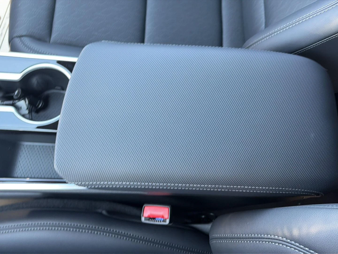 2027 Chevrolet Equinox LT - Photo 23