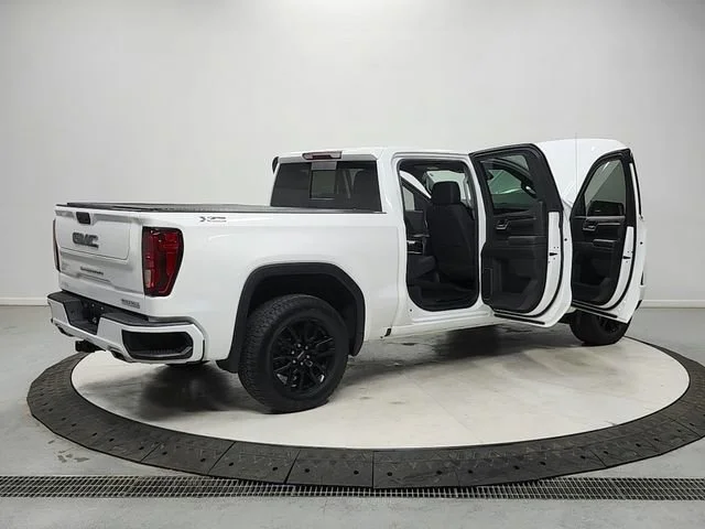 Used 2024 Summit White GMC Elevation image 15