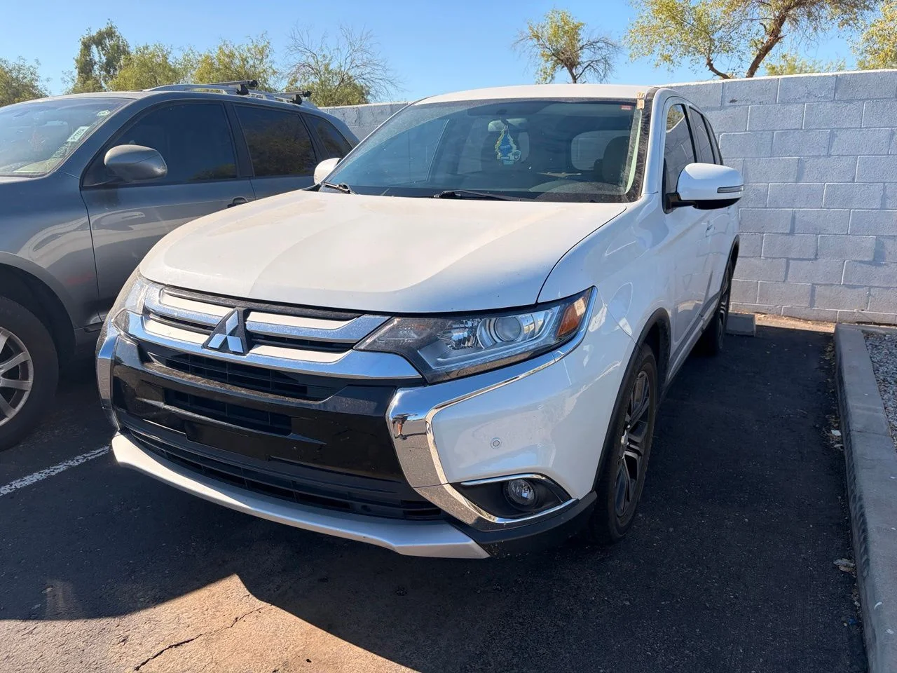 2016 Mitsubishi Outlander SE FWD's photo