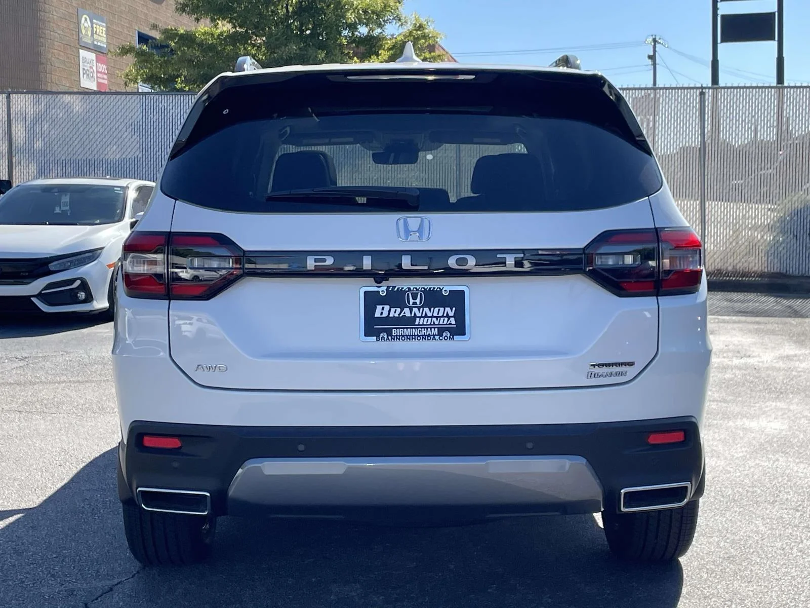 New 2026 Platinum White Pearl Honda TOURING AWD image 11