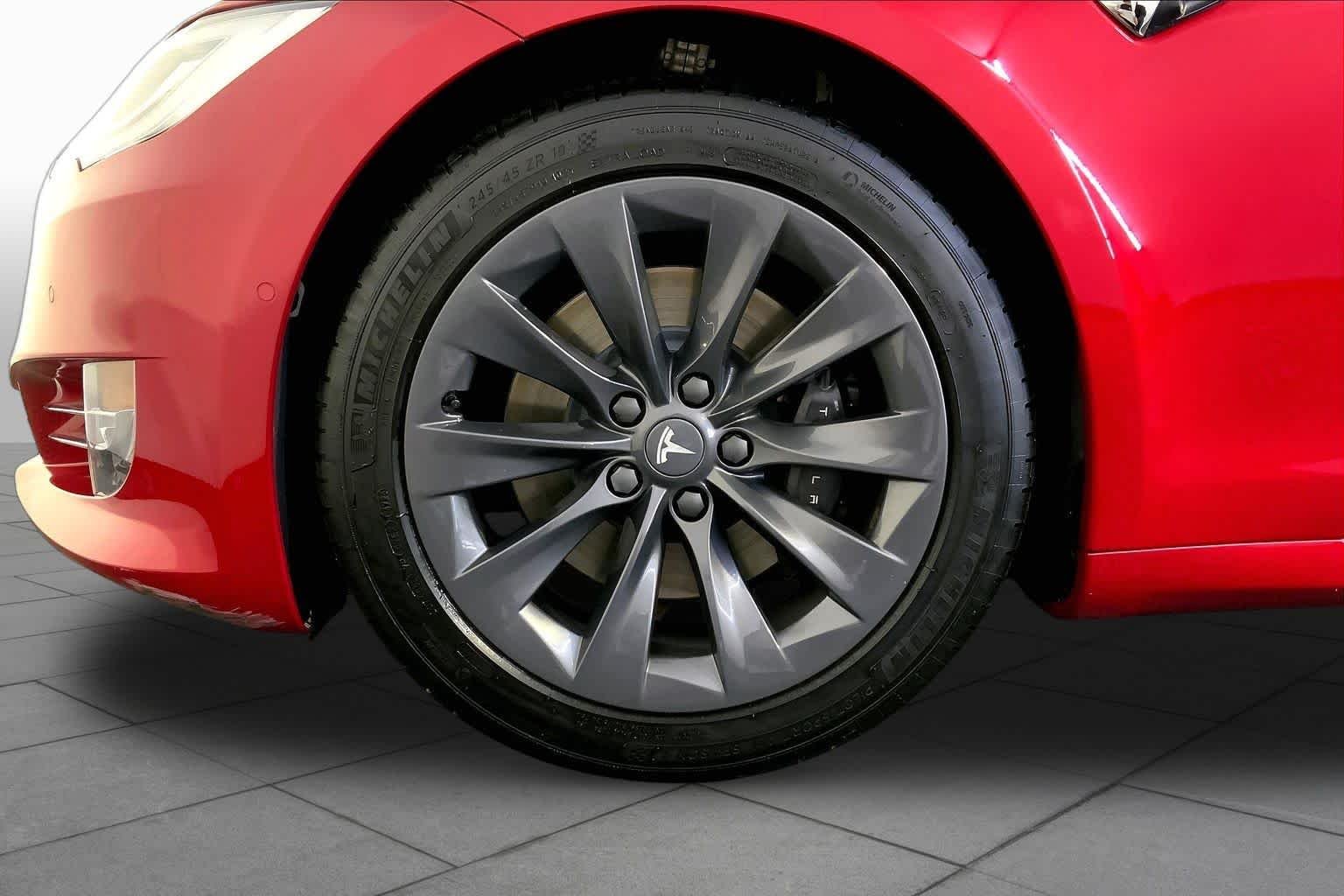 Used 2019 Red Multi-Coat Tesla 100D image 10