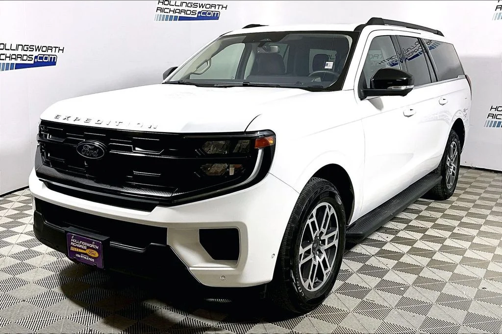 2025 Ford Expedition Active MAX 4x4's photo