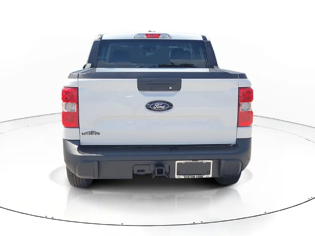 New 2026 Oxford White Ford XLT image 6