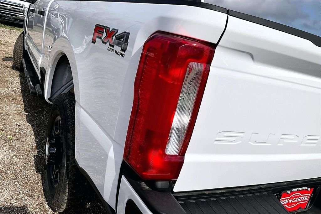 New 2026 Ford Super Duty F-250 XL 4D Crew Cab